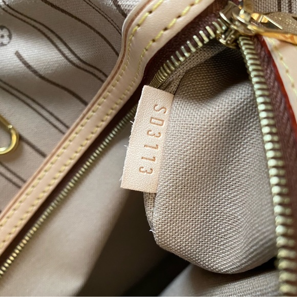 VGUC Louis Vuitton Delightful Shoulder Bag - Picture 10 of 14